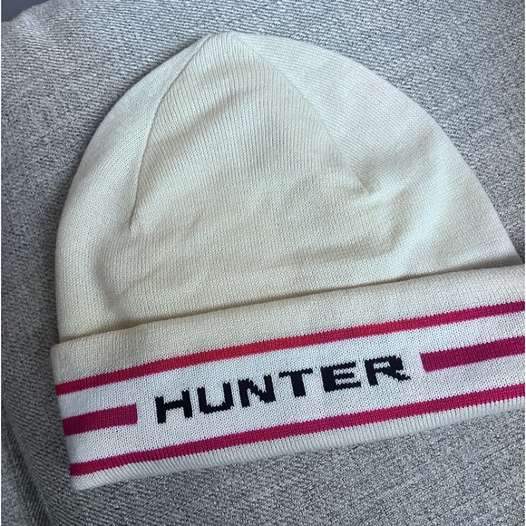 HUNTER BEANIE HAT - Picture 1 of 5